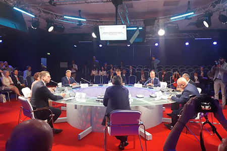 На круглом столе ПМЭФ-2019 обсудили реформу строительной отрасли и переход на новый механизм жилищного строительства На круглом столе ПМЭФ-2019 обсудили реформу строительной отрасли и переход на новый механизм жилищного строительства